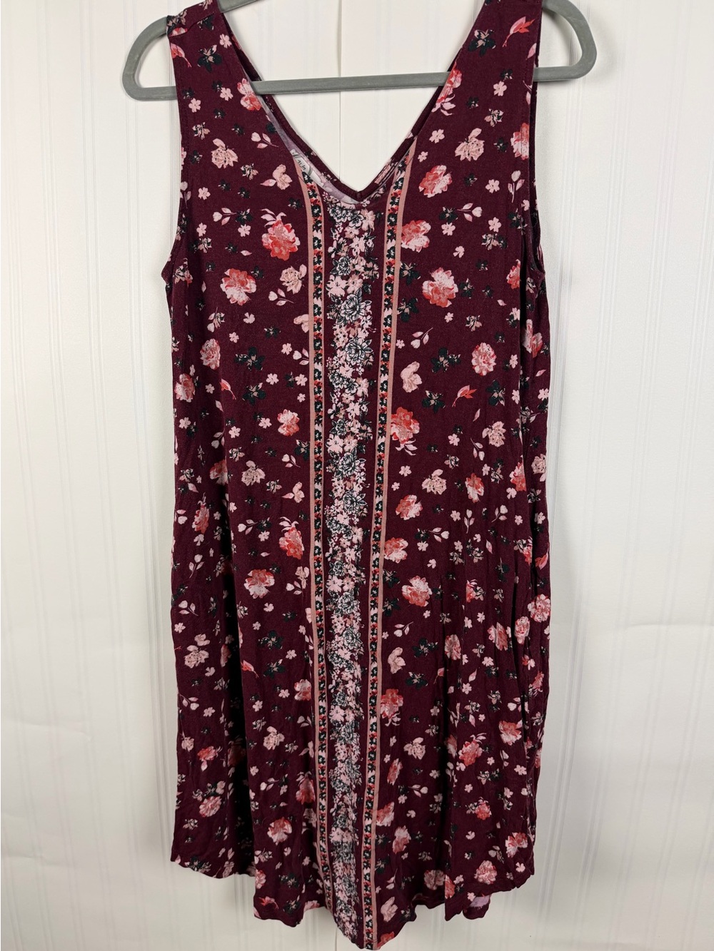 Floral V‑Neck Burgundy Tank Dress